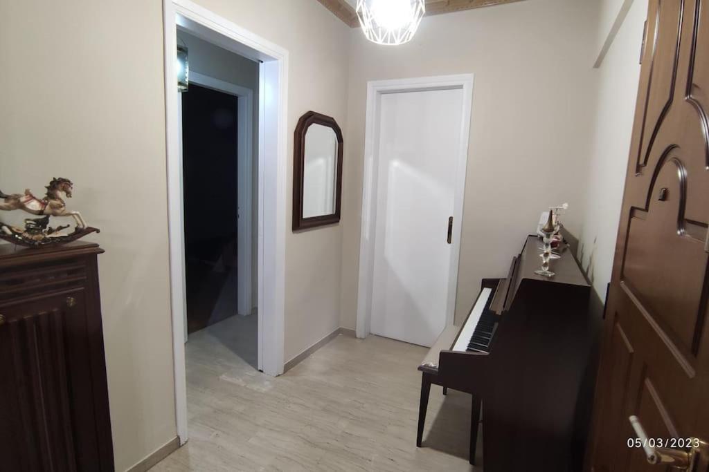 Sq Varnava Appartment أثينا المظهر الخارجي الصورة